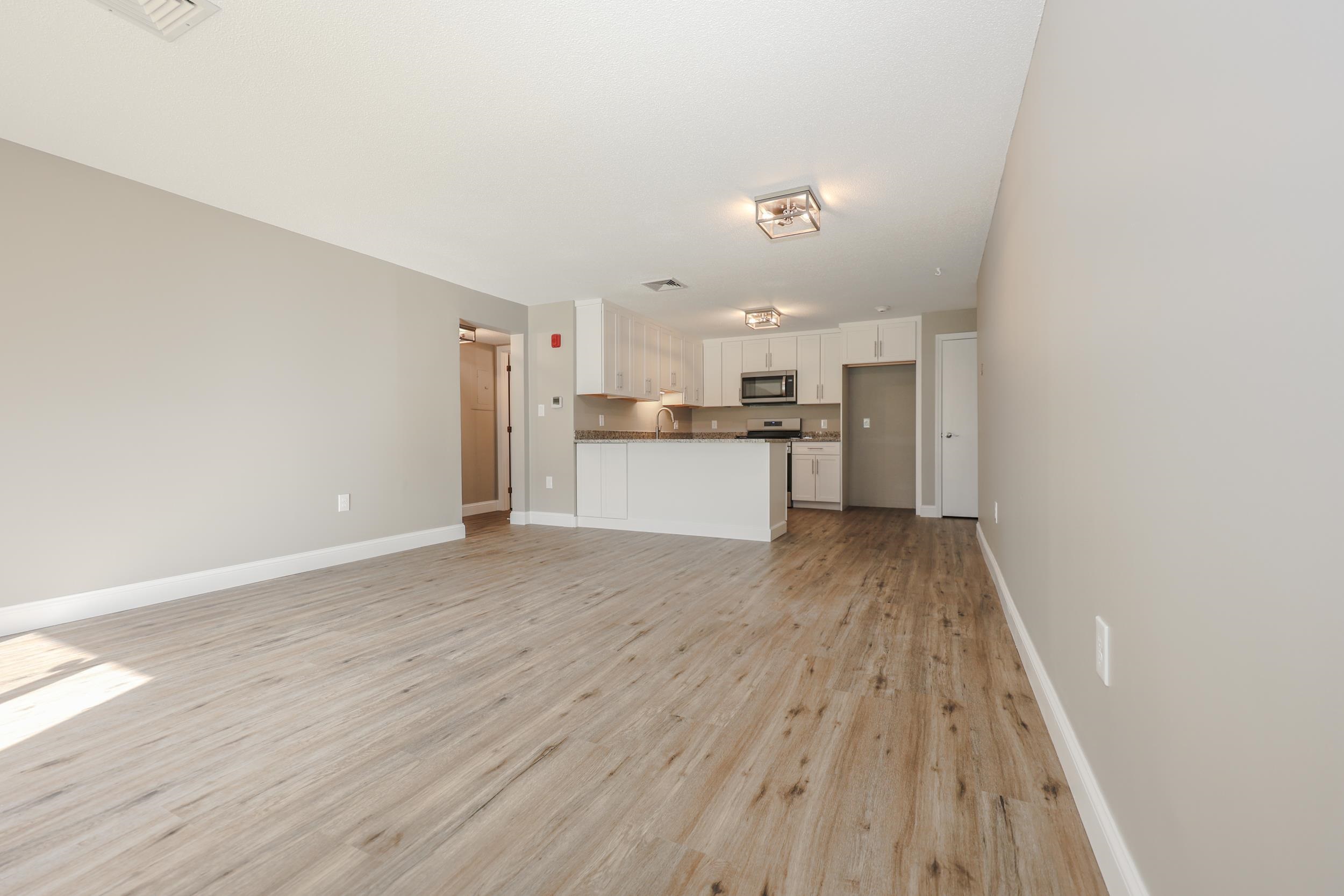 3 Roedean Drive, Unit 101 Nashua, NH 03063 - Photo 26 of 28