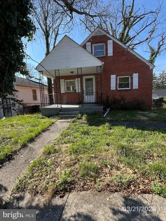 $275,500 | 735 Capitol Heights Boulevard, Capitol Heights, MD 20743