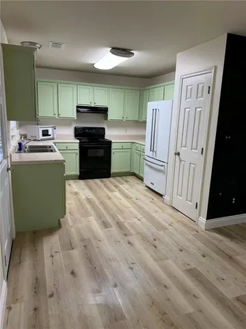 $1,600 | 209 West Edwards Street, Covington, LA 70433