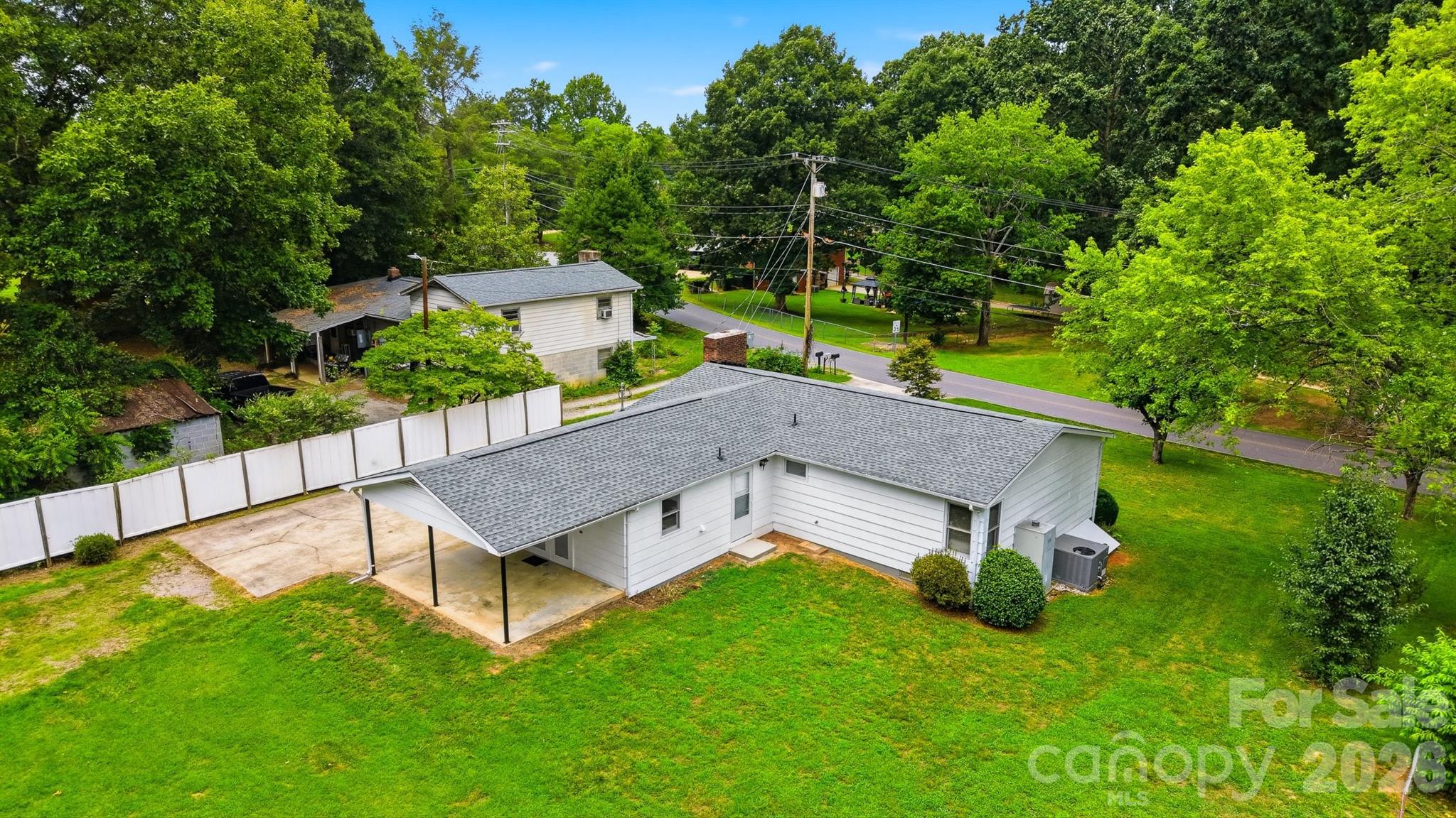 459 Swanson Road Lenoir, NC 28645 - Photo 4 of 22