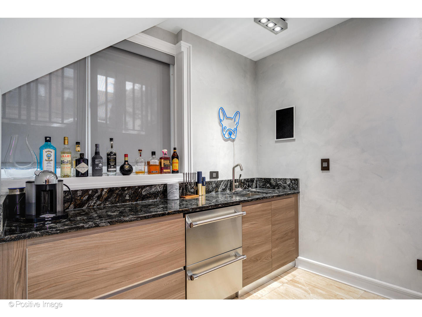 513 North May Street, Unit 1 Chicago, IL 60642 - Photo 17 of 24