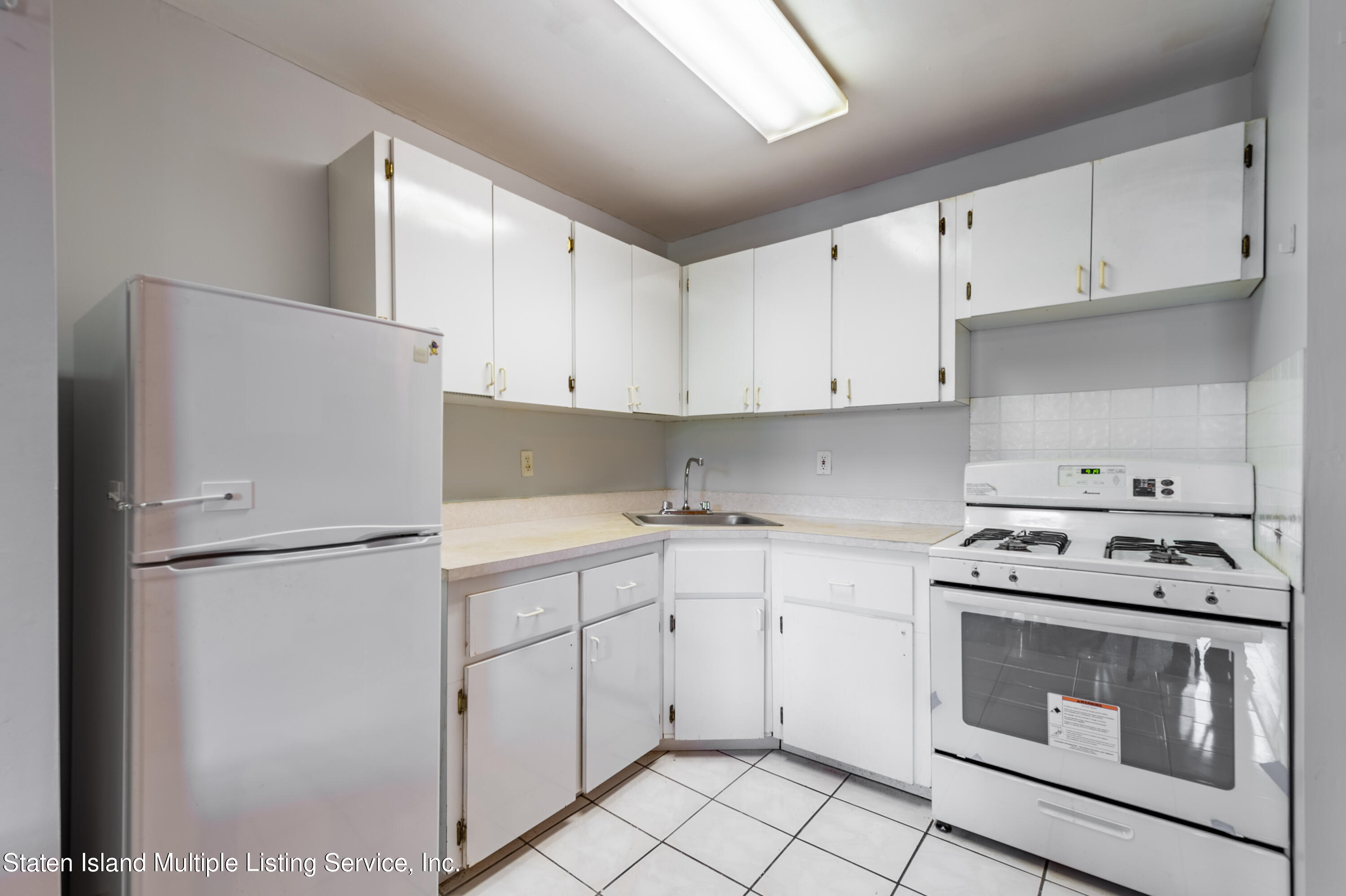 1236 Saint Marks Avenue Brooklyn, NY 11213 - Photo 7 of 16 SS_Danielle Bentley_09