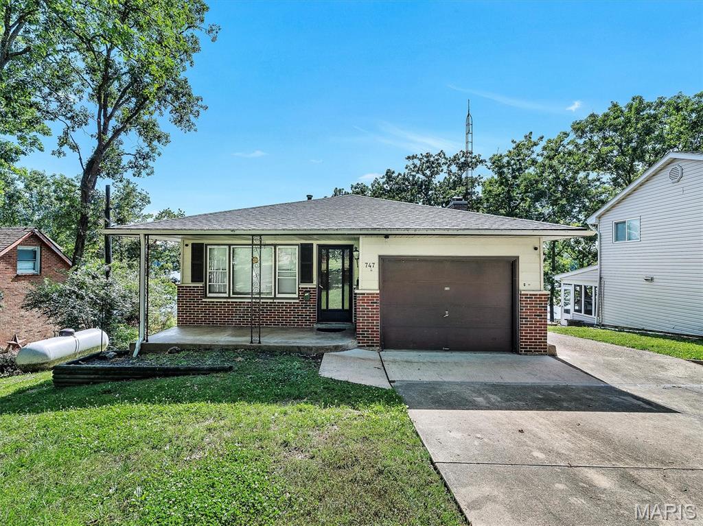 747 Squaw Road Cuba, MO 65453 - Photo 2 of 56