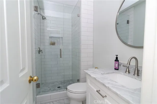 $885,000 | 27625 Moonlight Place, Castaic, CA 91384