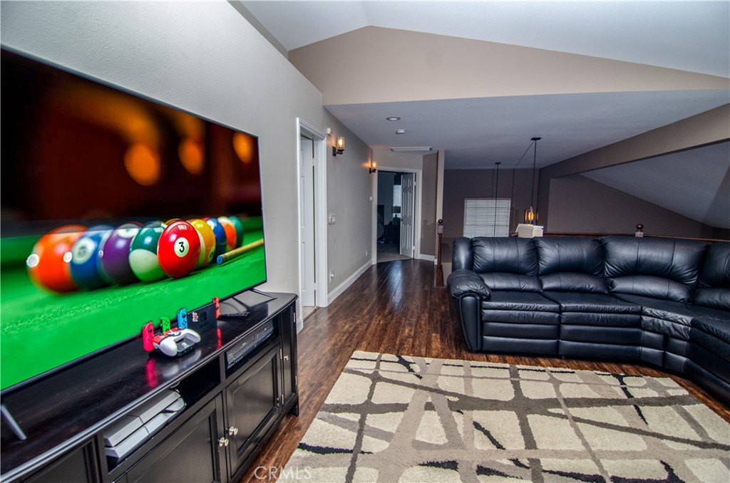 27625 Moonlight Place Castaic, CA 91384 - Photo 31 of 72 Loft looking to Primary bedroom