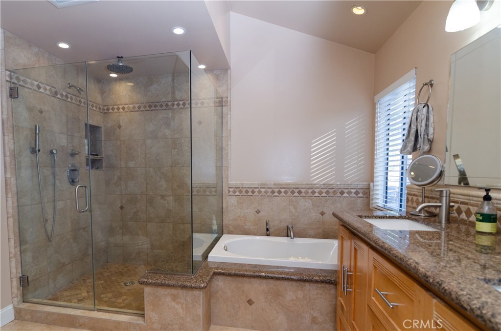 27625 Moonlight Place Castaic, CA 91384 - Photo 35 of 72 Primary ensuite upgraded bathroom