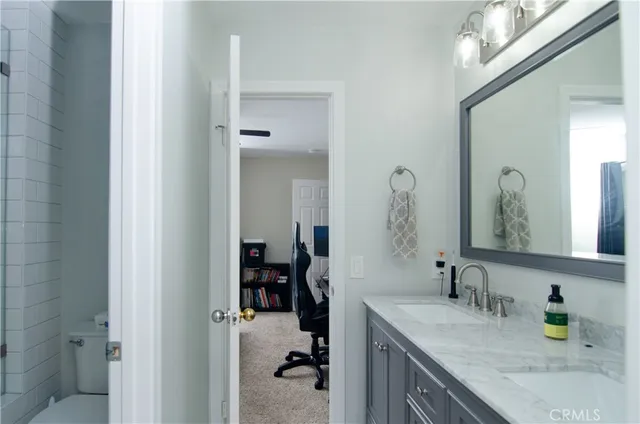 $885,000 | 27625 Moonlight Place, Castaic, CA 91384