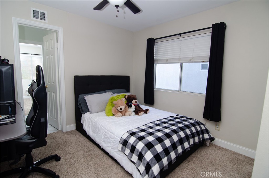27625 Moonlight Place Castaic, CA 91384 - Photo 44 of 72 Bedroom 4