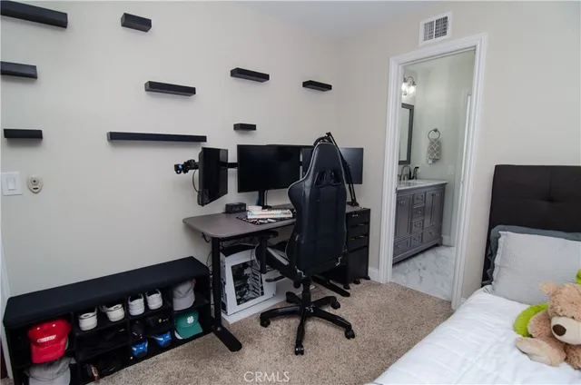 $885,000 | 27625 Moonlight Place, Castaic, CA 91384