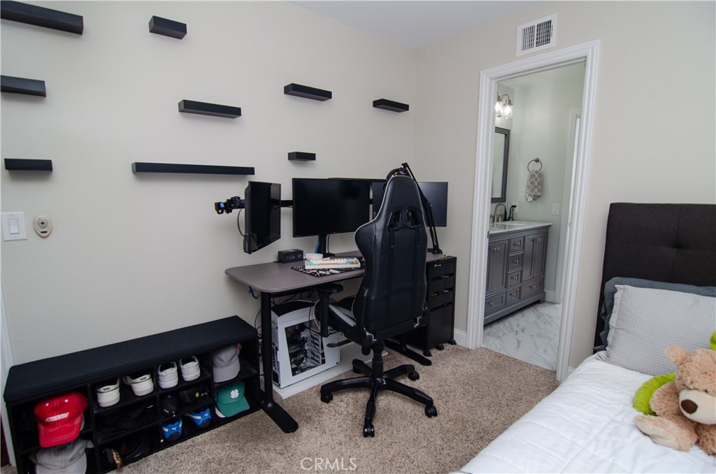 27625 Moonlight Place Castaic, CA 91384 - Photo 45 of 72 Bedroom 4