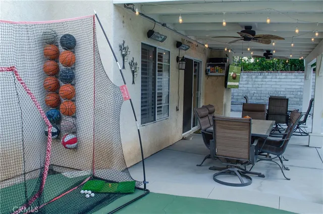 $885,000 | 27625 Moonlight Place, Castaic, CA 91384