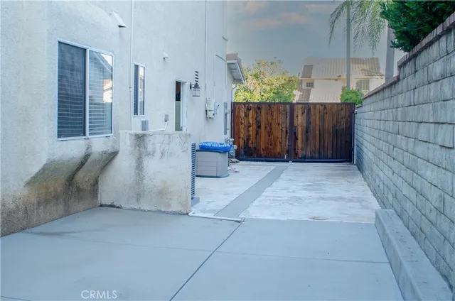 $885,000 | 27625 Moonlight Place, Castaic, CA 91384