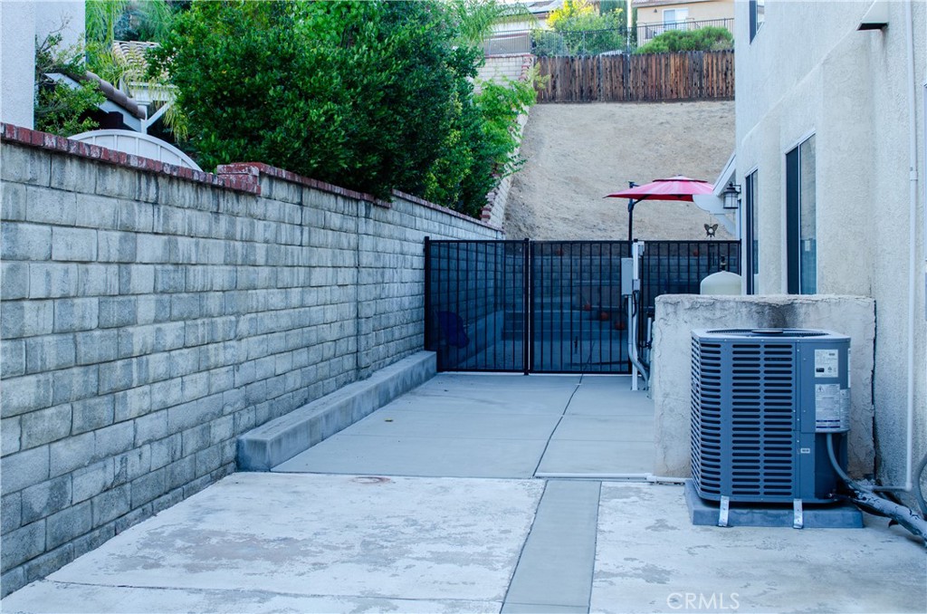 27625 Moonlight Place Castaic, CA 91384 - Photo 56 of 72 Side yard and big toy / RV storage