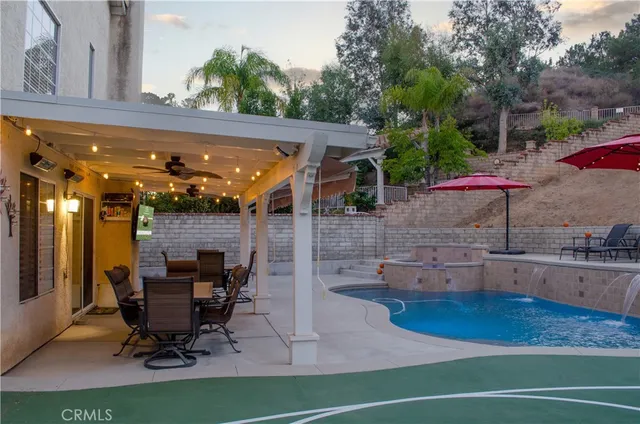 $885,000 | 27625 Moonlight Place, Castaic, CA 91384