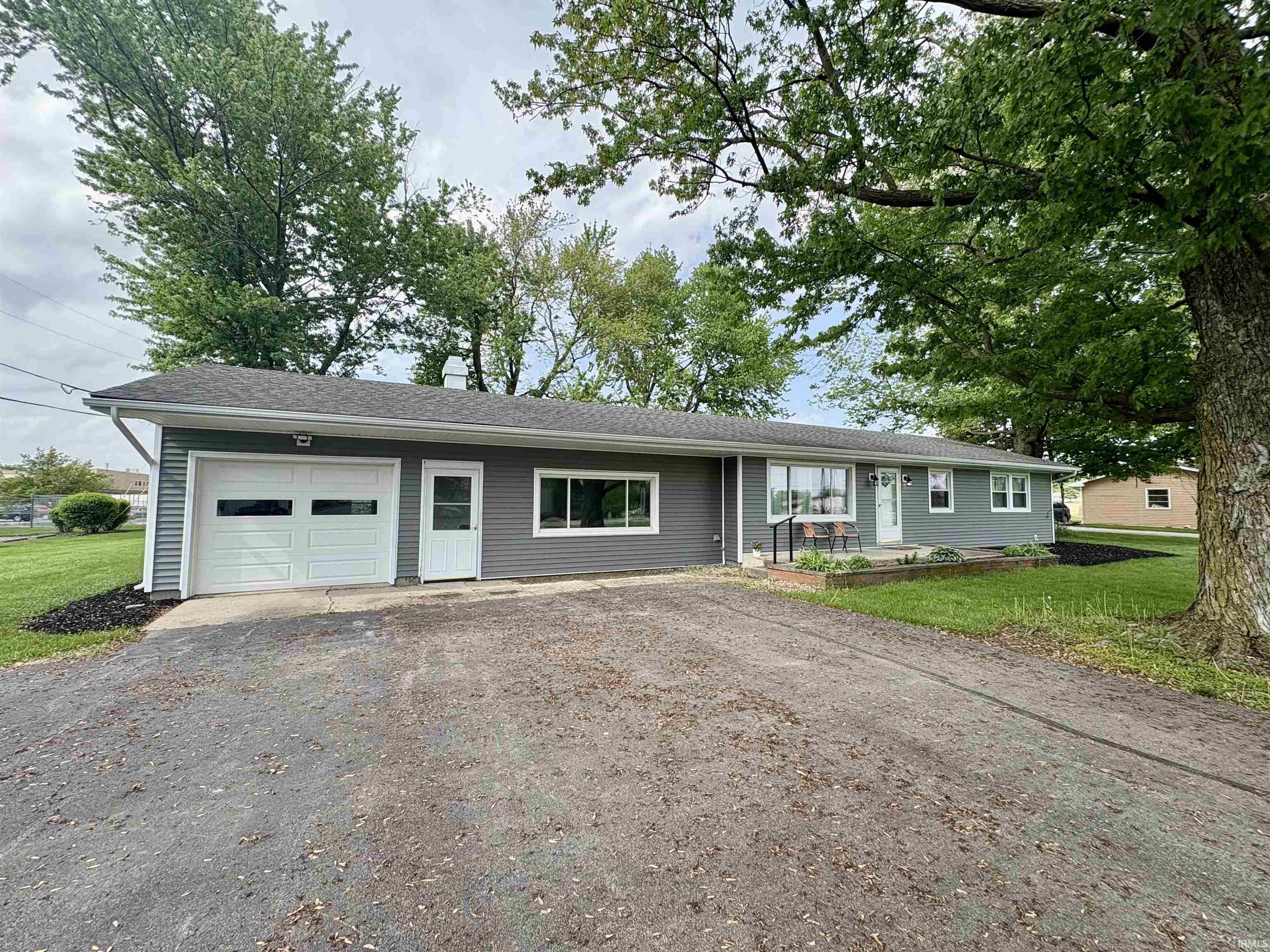 609 West Dustman Road Bluffton, IN 46714 - Photo 1 of 33 Gallery Image 1