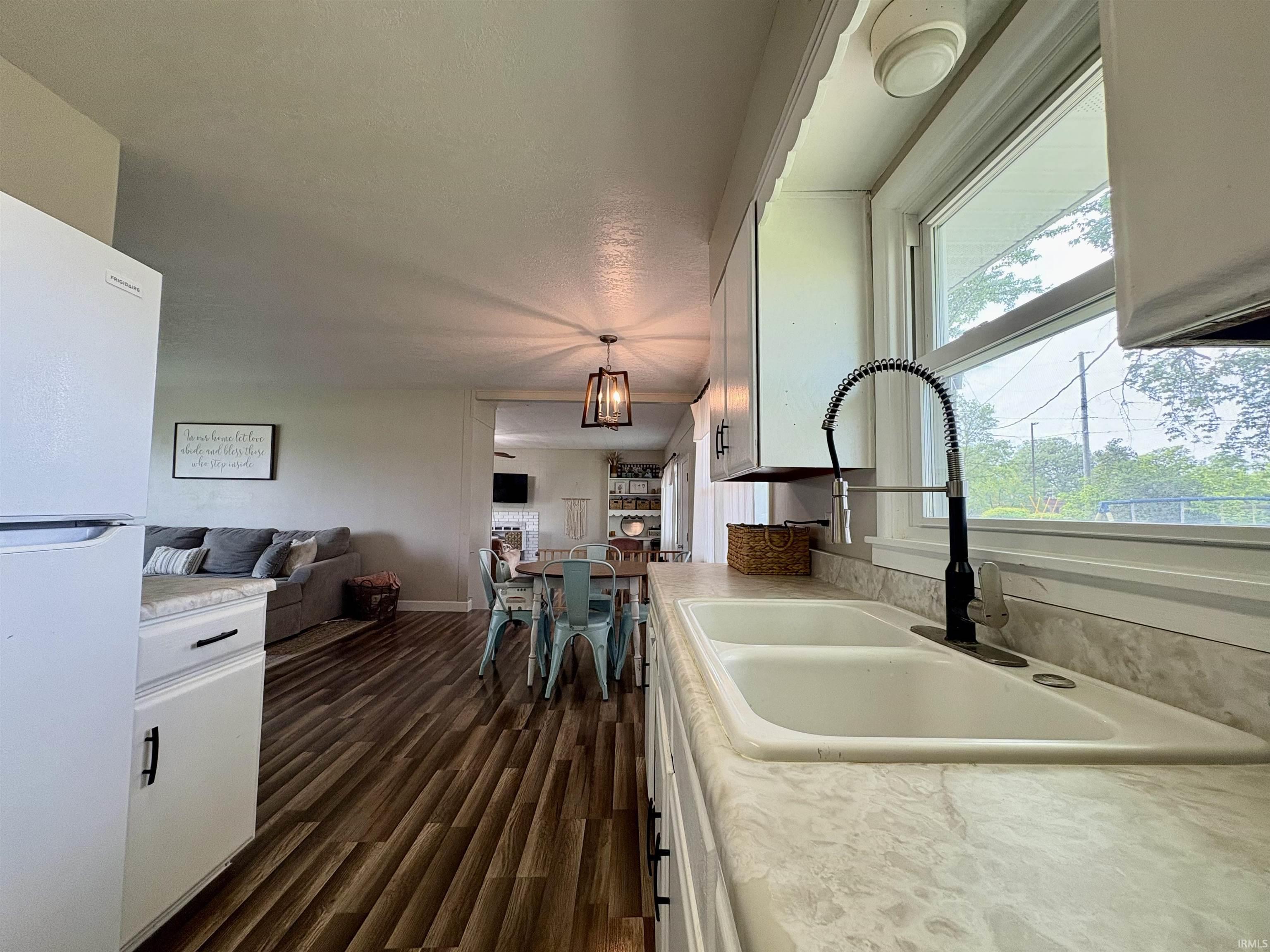 609 West Dustman Road Bluffton, IN 46714 - Photo 14 of 33 Gallery Image 14