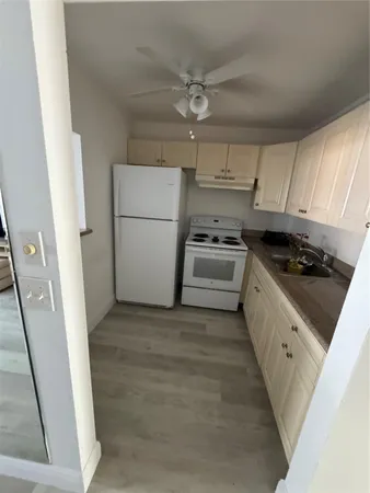 $1,450 | 295 Newport T, Unit 295, Deerfield Beach, FL 33442