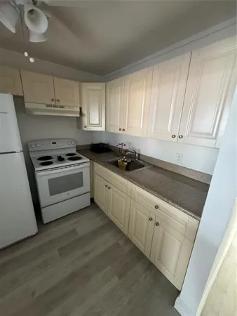 $1,450 | 295 Newport T, Unit 295, Deerfield Beach, FL 33442