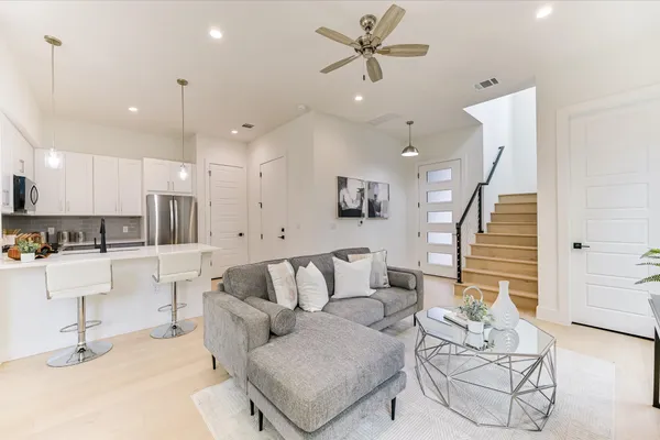 $699,000 | 2006 South L Davis Avenue, Unit 2, Austin, TX 78702