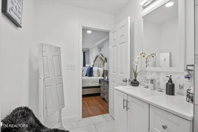 $429,900 | 7256 Haynesfield Lane, Knoxville, TN 37918