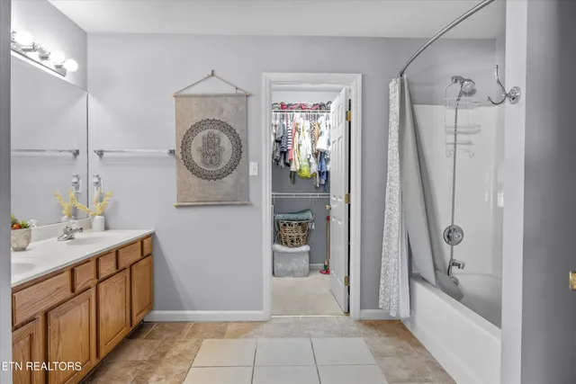 $429,900 | 7256 Haynesfield Lane, Knoxville, TN 37918