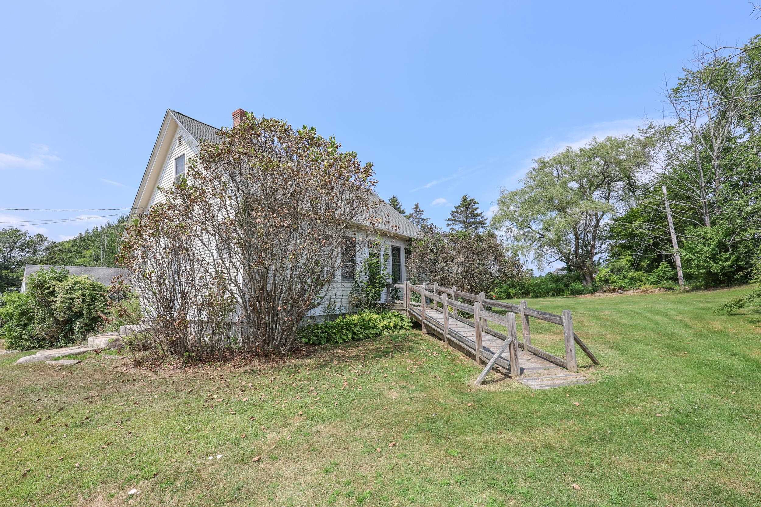 4 Youngs Hill Road Loudon, NH 03307 - Photo 11 of 49