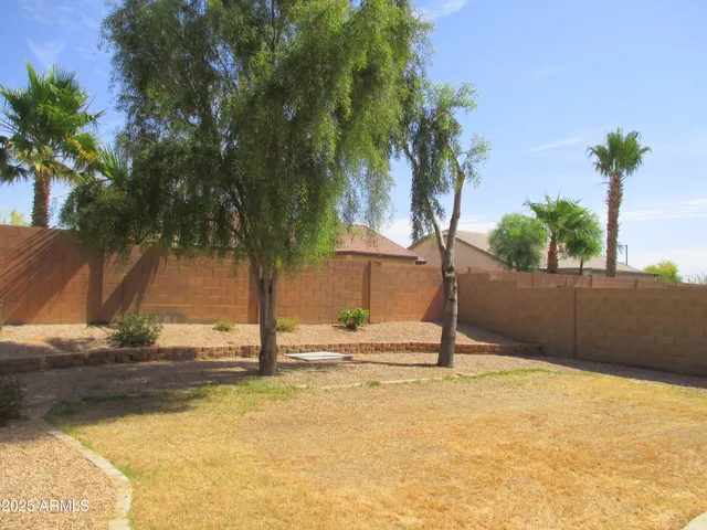 a view of a pathway both side of building
