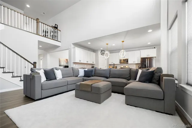 $769,999 | 2102 Bouquet Drive, Windsor, CO 80550