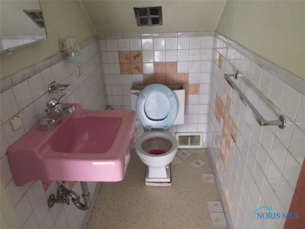 2867 Nash Road Toledo, OH 43613 - Photo 14 of 22 Gallery Image 14