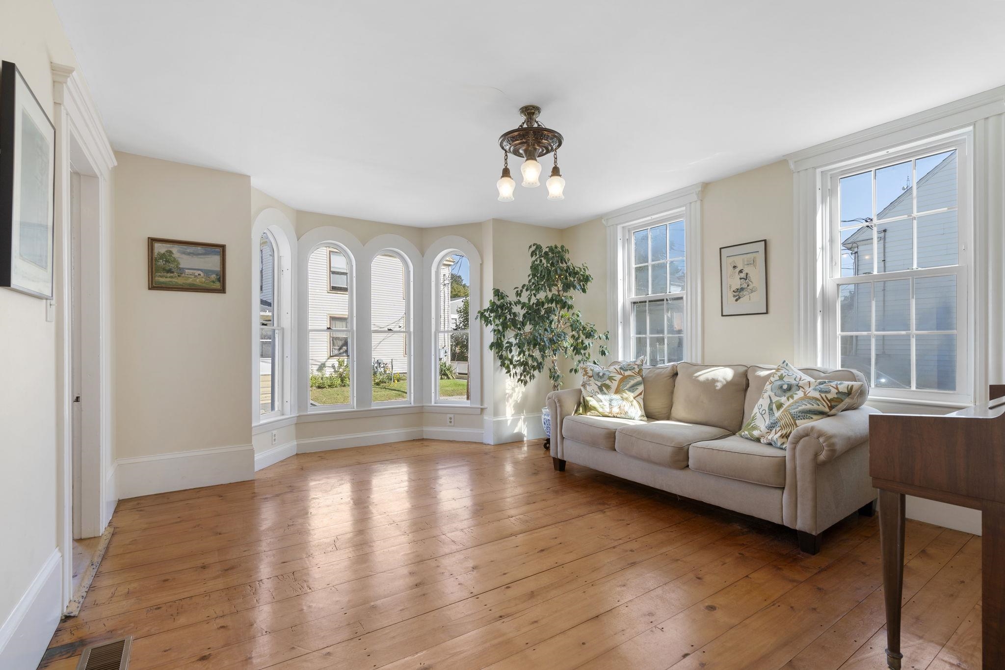 8 Maple Street Exeter, NH 03833 - Photo 3 of 32