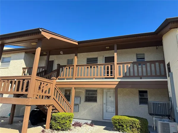 $1,400 | 5154 Turquoise Lane, Unit 102, New Port Richey, FL 34652
