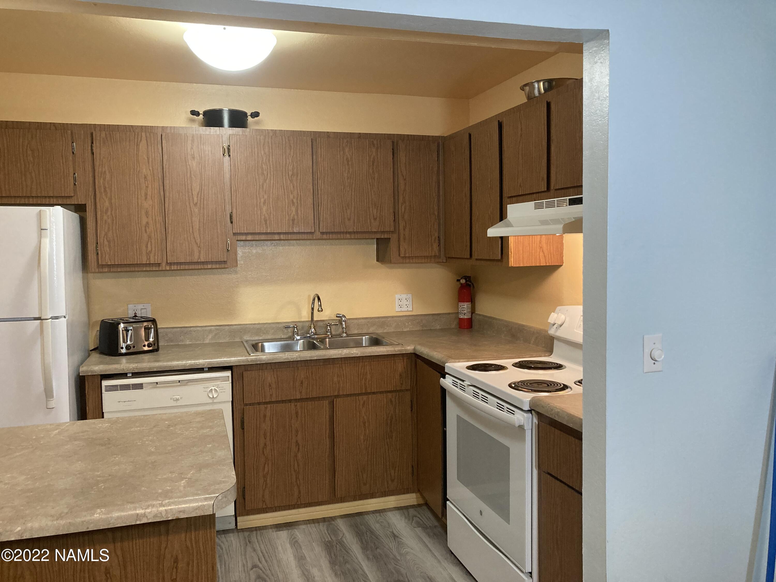 1200 South Riordan Ranch Street, Unit 133 Flagstaff, AZ 86001 - Photo 9 of 14 IMG_1800