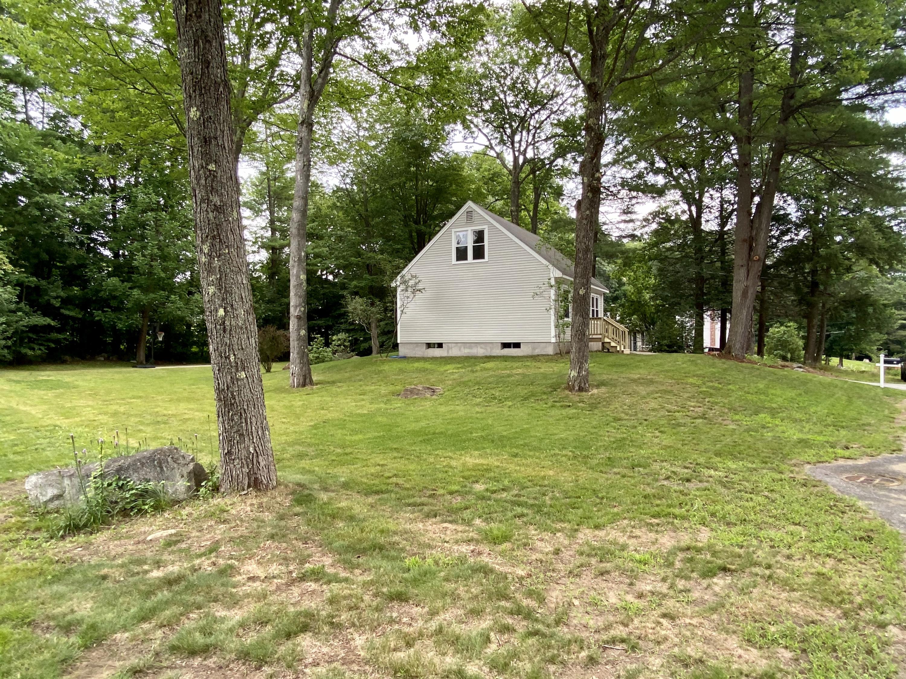 53 Barbara Street Springvale, ME 04083 - Photo 5 of 29 0A00066C-6BC7-4EF2-91E5-248093978EAE
