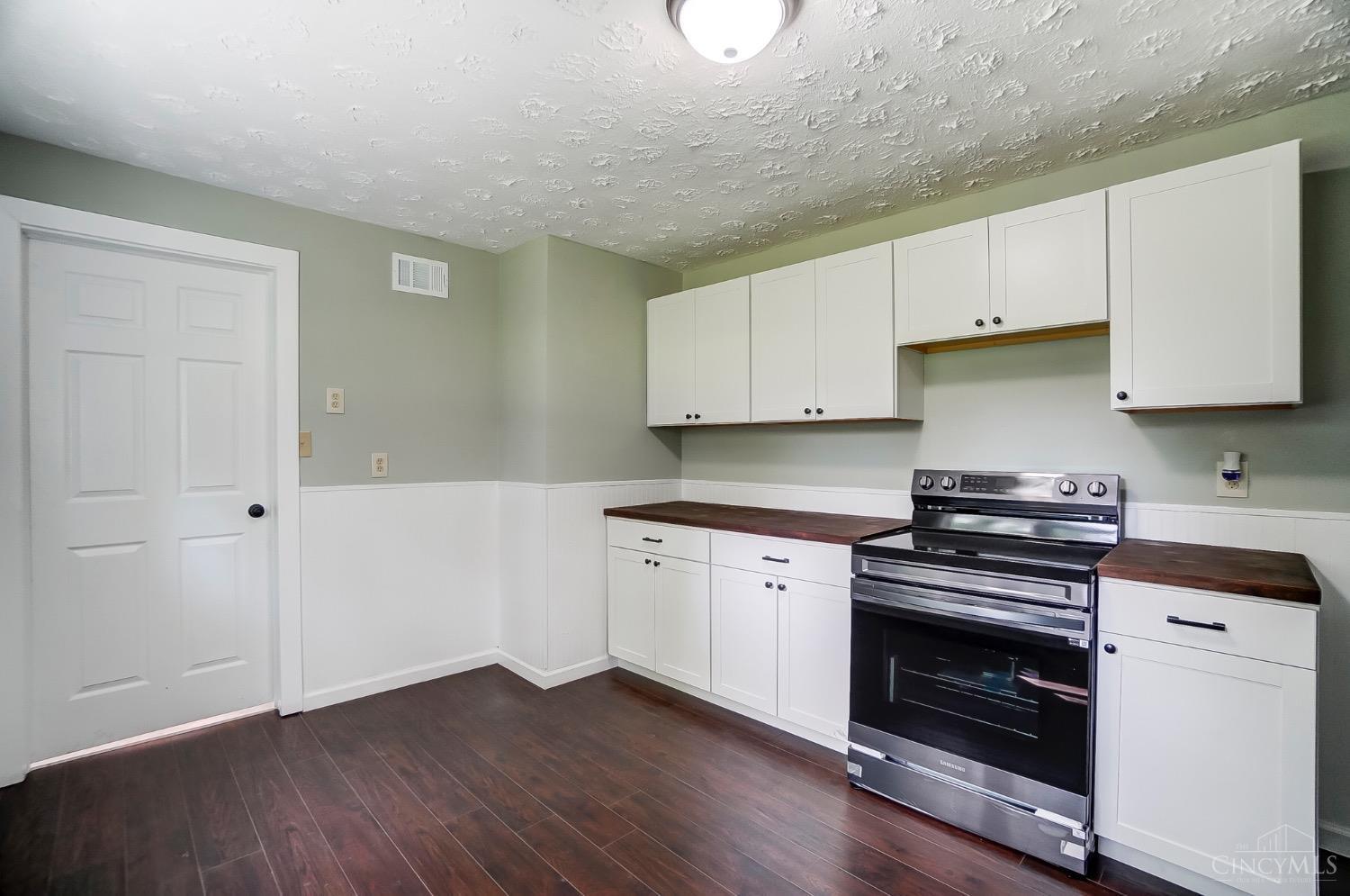 6328 Belfast Road Goshen, OH 45122 - Photo 9 of 35 Gallery Image 9