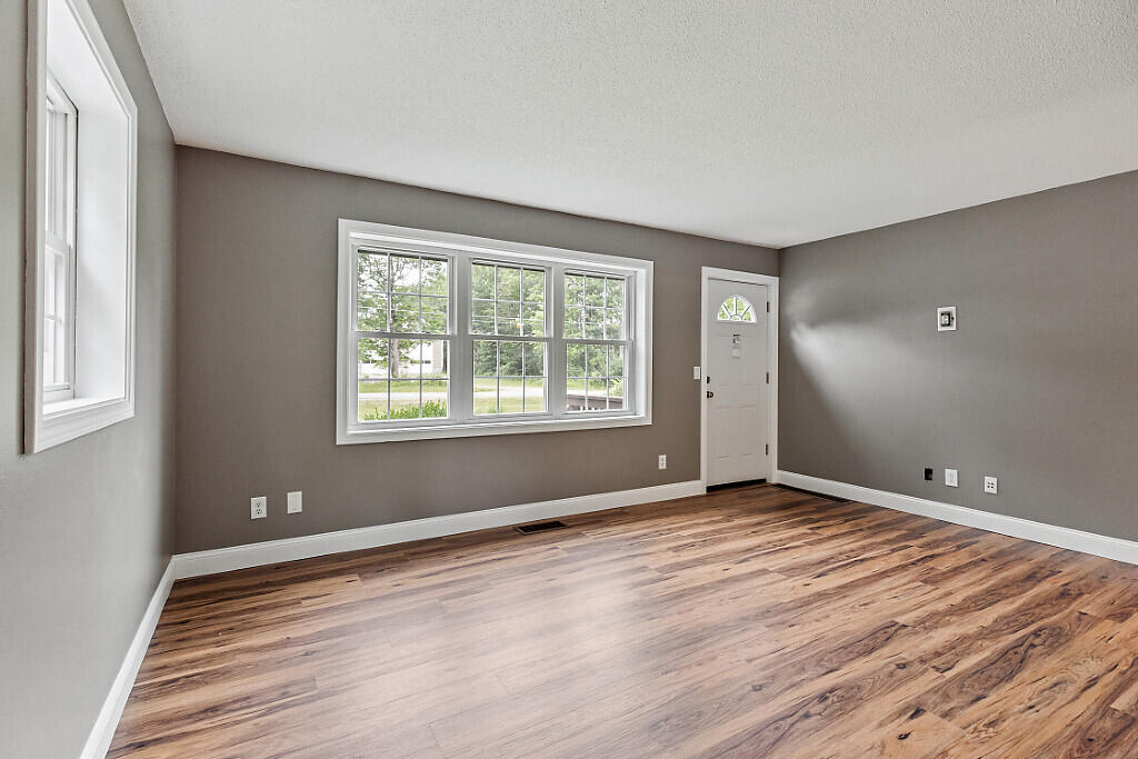 96 10 Lots Road Fairfield, ME 04937 - Photo 35 of 69 22_BP5A0055_DxO_mls