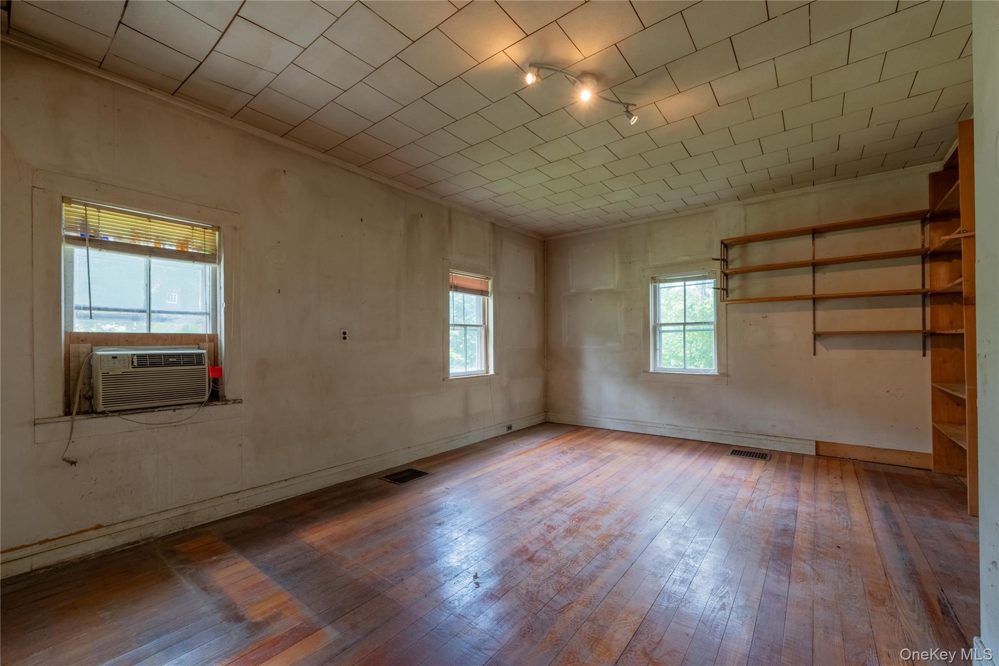 11 Little Brooklyn Road Warwick, NY 10990 - Photo 3 of 28