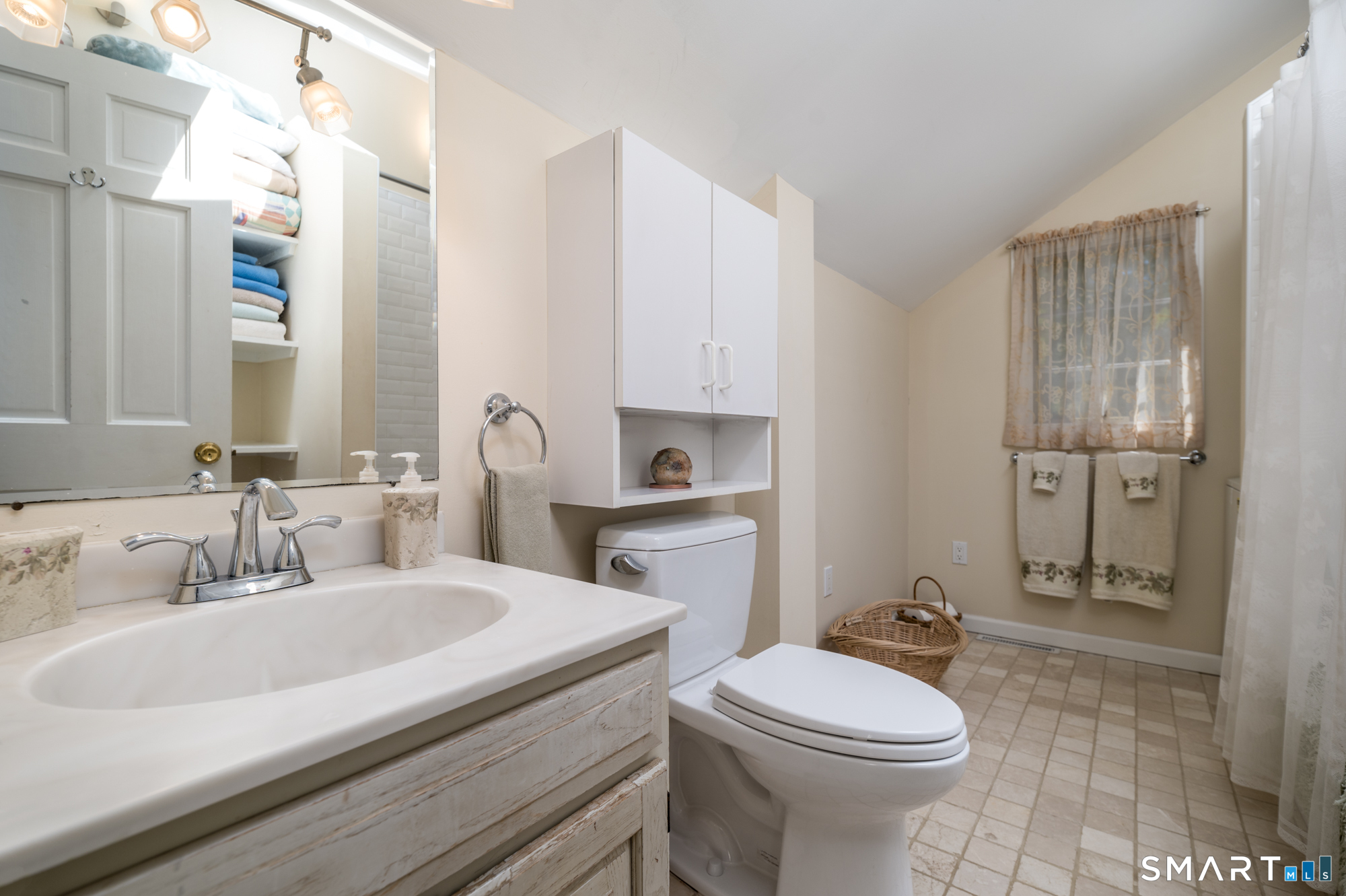 53 Huckleberry Hill Road Brookfield, CT 06804 - Photo 8 of 18