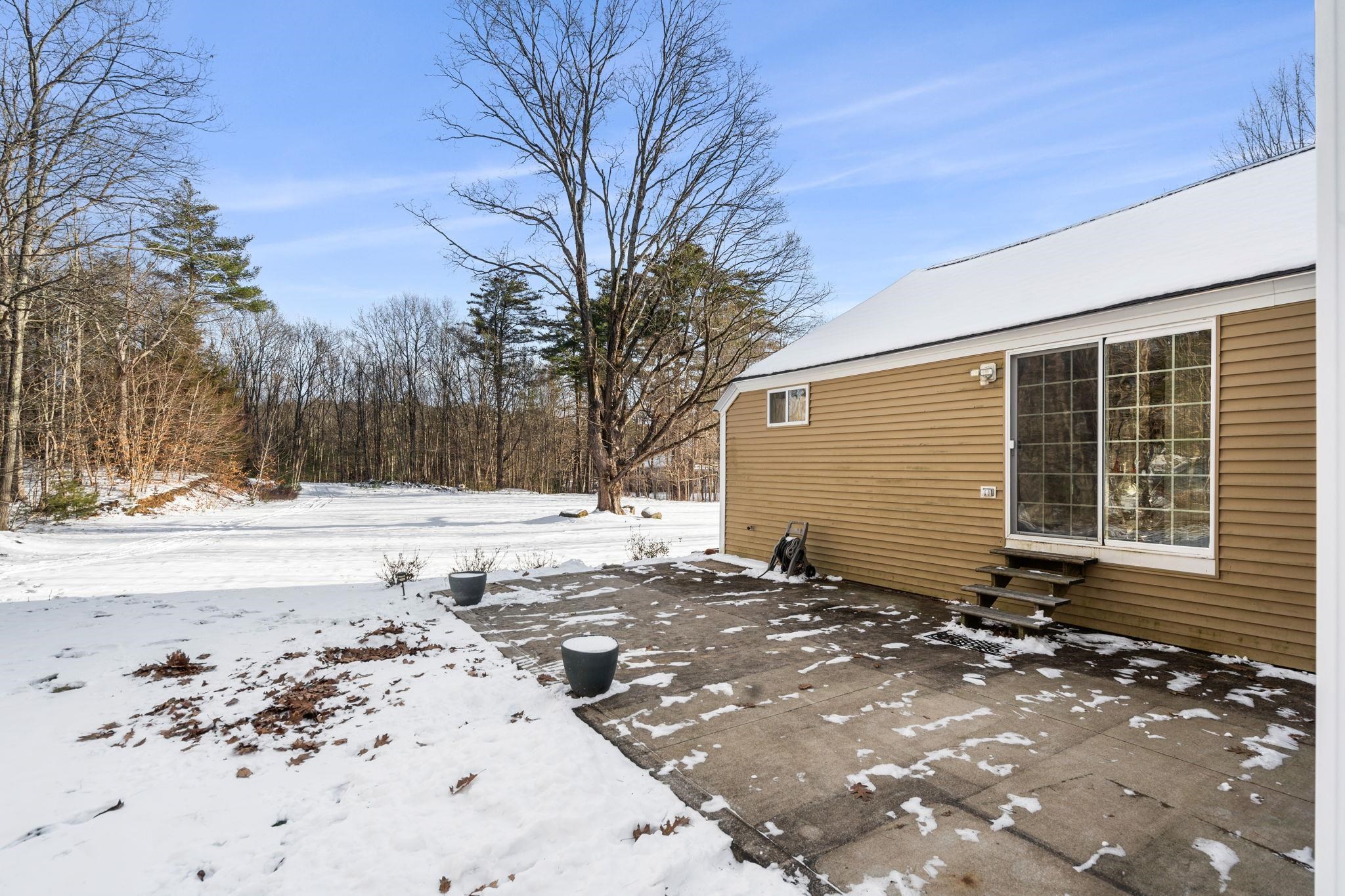 42 Scribner Road Fremont, NH 03044 - Photo 27 of 38