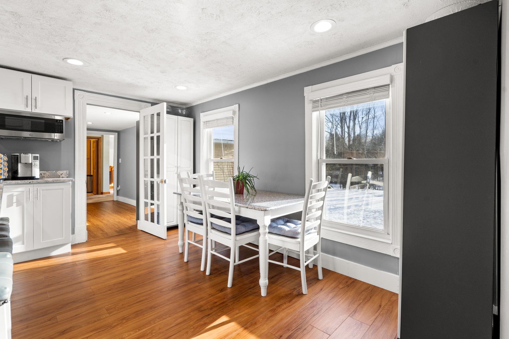 42 Scribner Road Fremont, NH 03044 - Photo 3 of 38