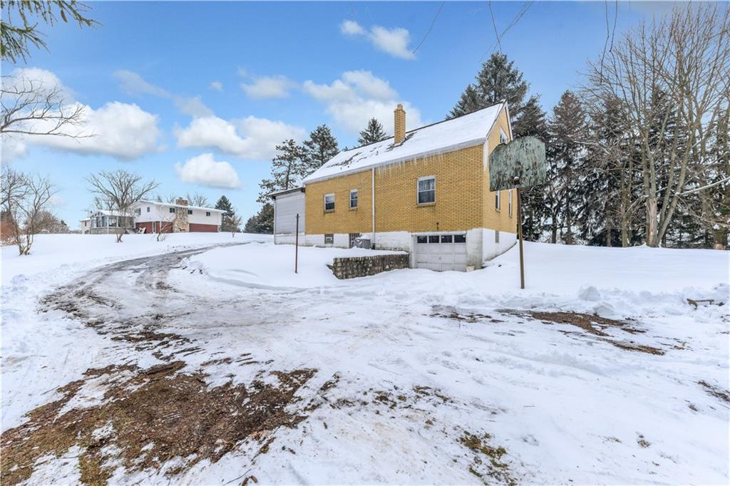 766 Beacon Road Pittsburgh, PA 15205 - Photo 4 of 25