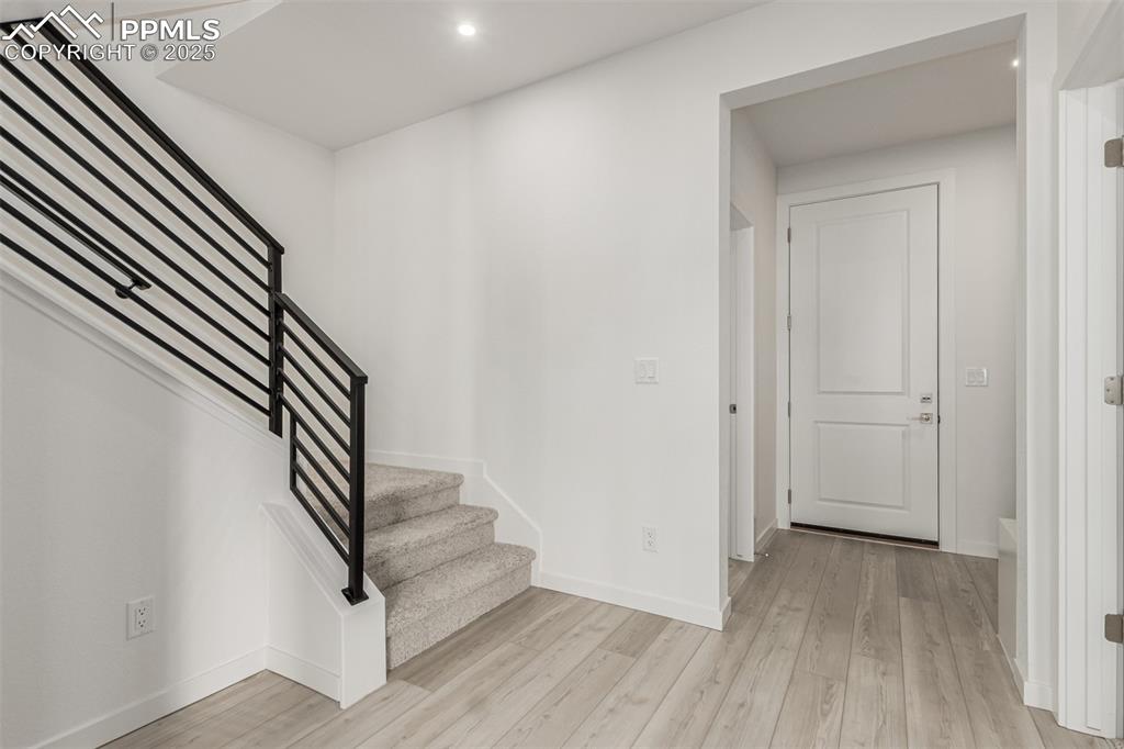 10771 Spalding View Colorado Springs, CO 80908 - Photo 8 of 42