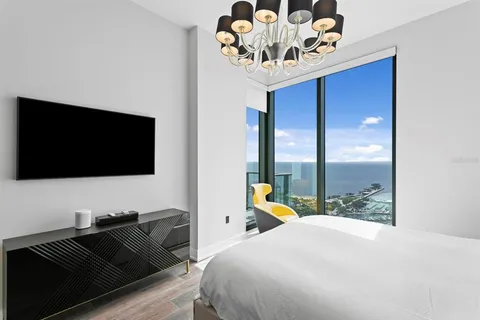 $7,000,000 | 100 1st Avenue North, Unit 3905, St. Petersburg, FL 33701