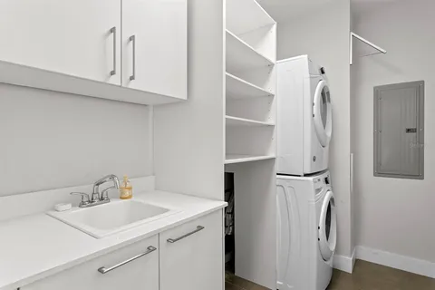 $7,000,000 | 100 1st Avenue North, Unit 3905, St. Petersburg, FL 33701