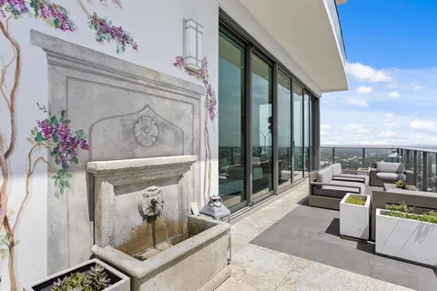 $7,000,000 | 100 1st Avenue North, Unit 3905, St. Petersburg, FL 33701