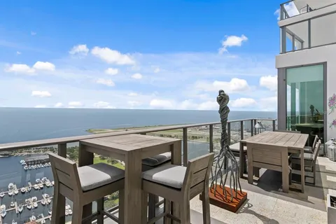 $7,000,000 | 100 1st Avenue North, Unit 3905, St. Petersburg, FL 33701