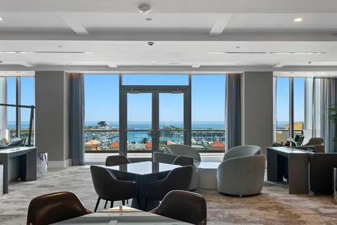 $7,000,000 | 100 1st Avenue North, Unit 3905, St. Petersburg, FL 33701