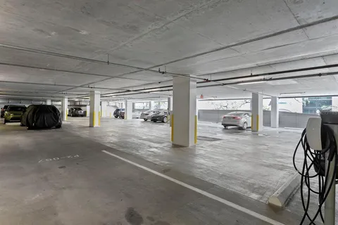 $7,000,000 | 100 1st Avenue North, Unit 3905, St. Petersburg, FL 33701