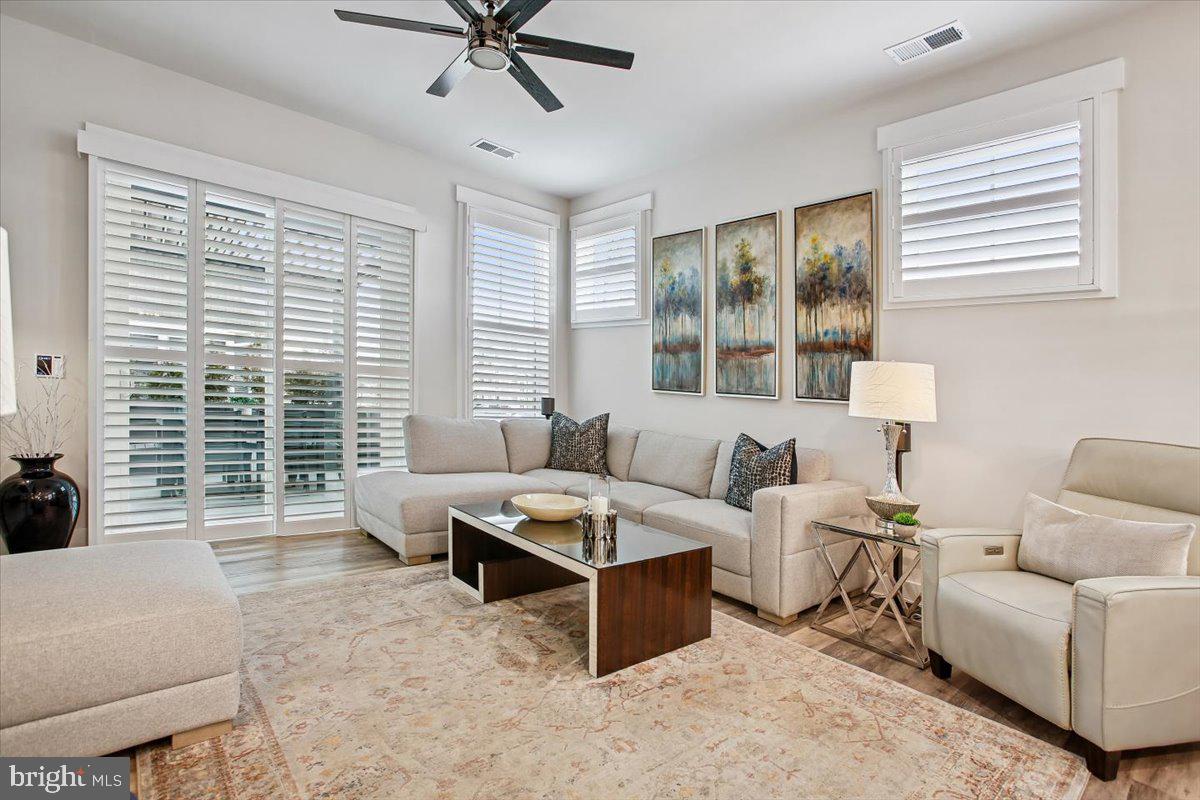 25635 Not Forgotten Terrace Chantilly, VA 20152 - Photo 16 of 59