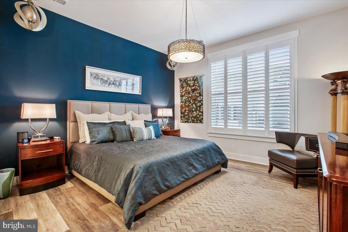 25635 Not Forgotten Terrace Chantilly, VA 20152 - Photo 18 of 59 main level primary bedroom