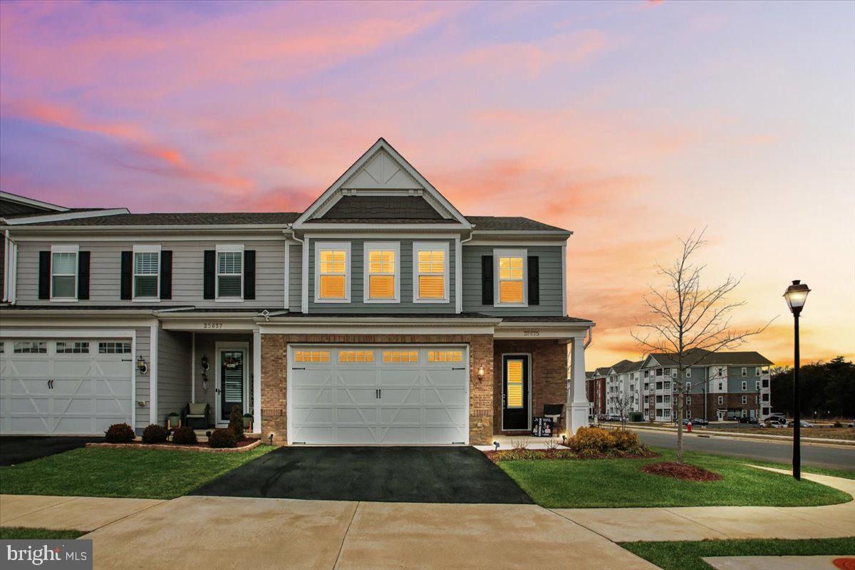 25635 Not Forgotten Terrace Chantilly, VA 20152 - Photo 2 of 59